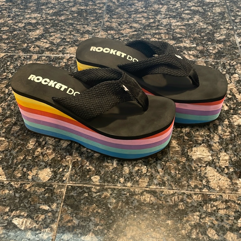 Rocket dog rainbow platform sandals size 9